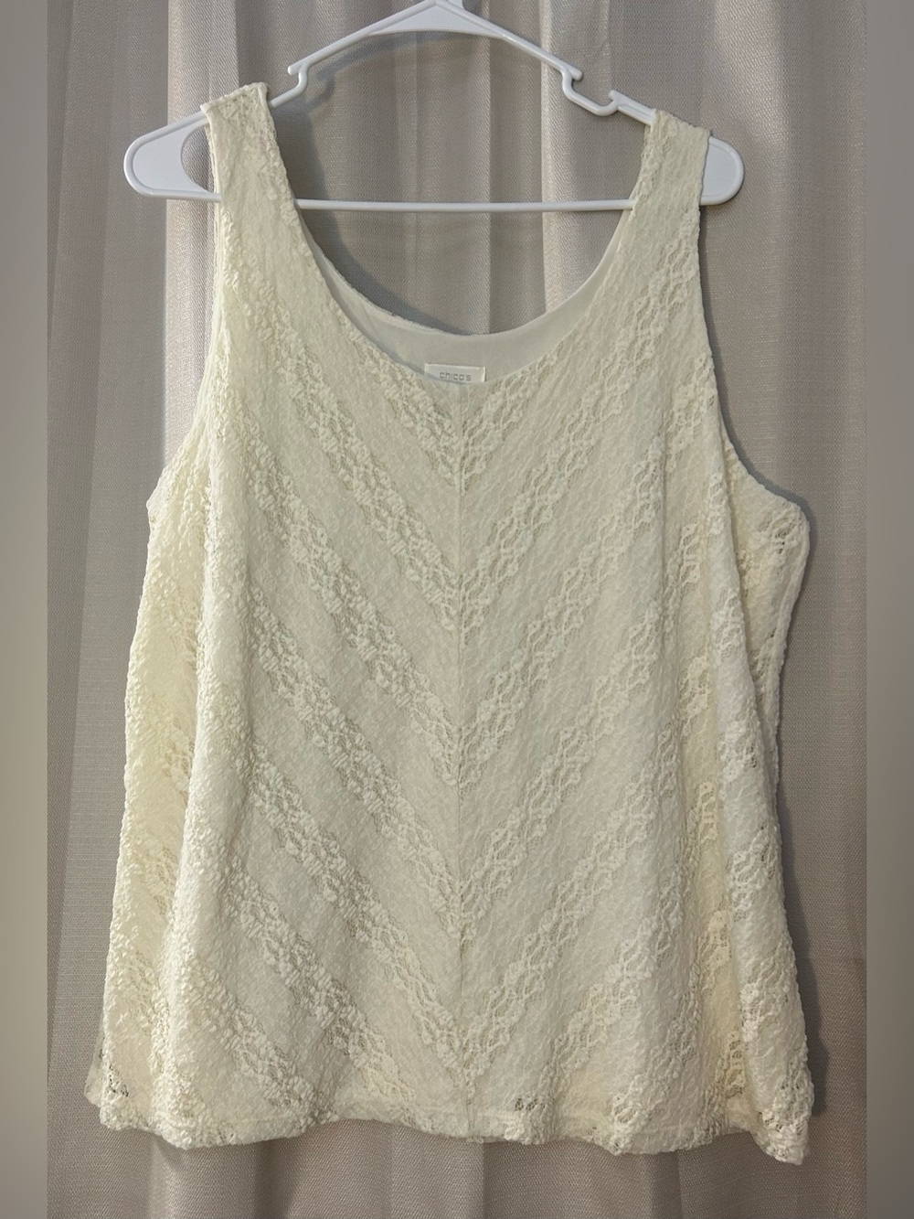 Chico's Off-White Chevron Lace Lined Tank Top Scoop Neck